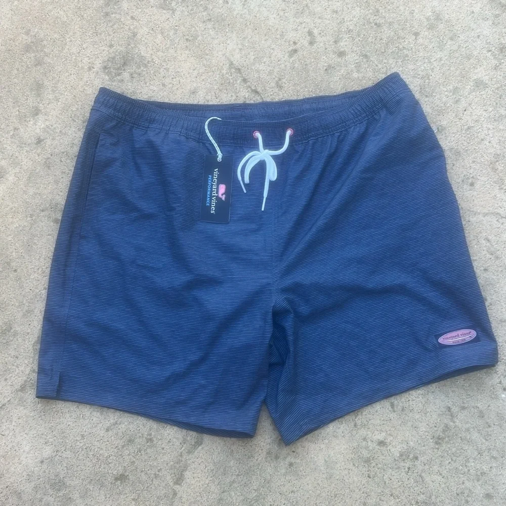 Vineyard Vines Performance Chappy Printed Shorts Moonshine Men's Size XL NWT